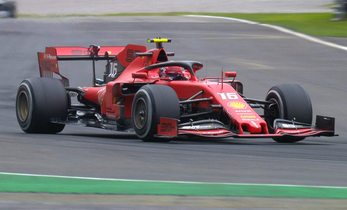 Nelle qualifiche del venerdì a Monza, Leclerc è stato il più veloce in entrambe le sessioni