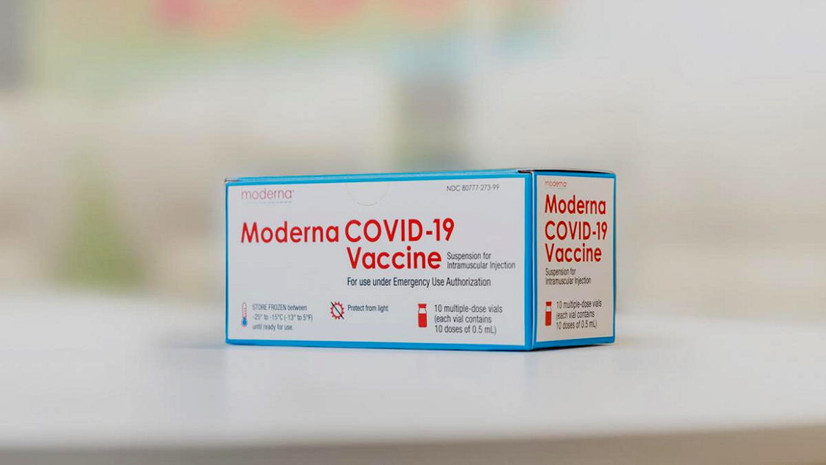 Il vaccino di Moderna protegge anche dalle nuove varianti di coronavirus, ma sarebbe consigliabile una terza dose