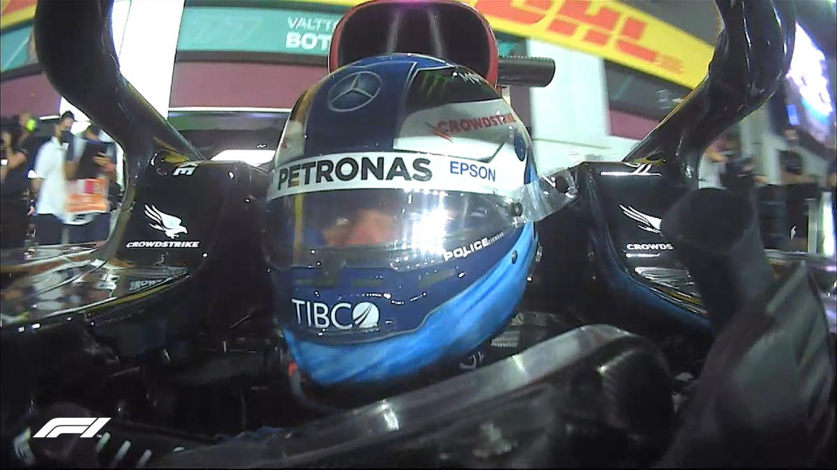 GP del Qatar, la pole va ad Hamilton che partirà davanti a Verstappen e Bottas