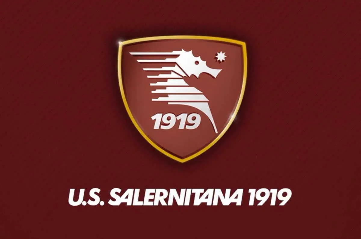 La Salernitana trova un nuovo proprietario e così potrà continuare il campionato di Serie A