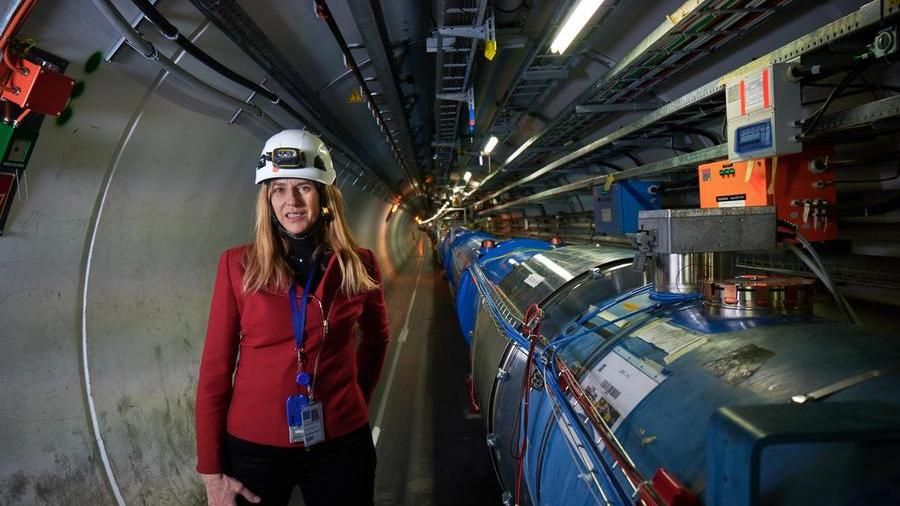 L'energia cosmica della pittura di Renzo Bergamo incontra la scienza e le nuove sfide