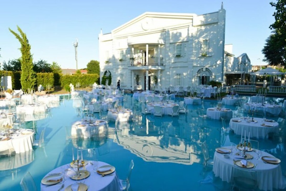 22/7 “White Dinner Water Show” e Novella 2000 in Tour @ Villa ReNoir - Milano