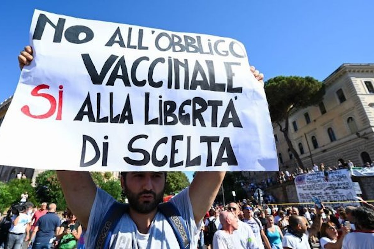 Ministro Schillaci: allo Stato richiedere le multe ai no Vax potrebbe costare più di quello che ne potrebbe derivare