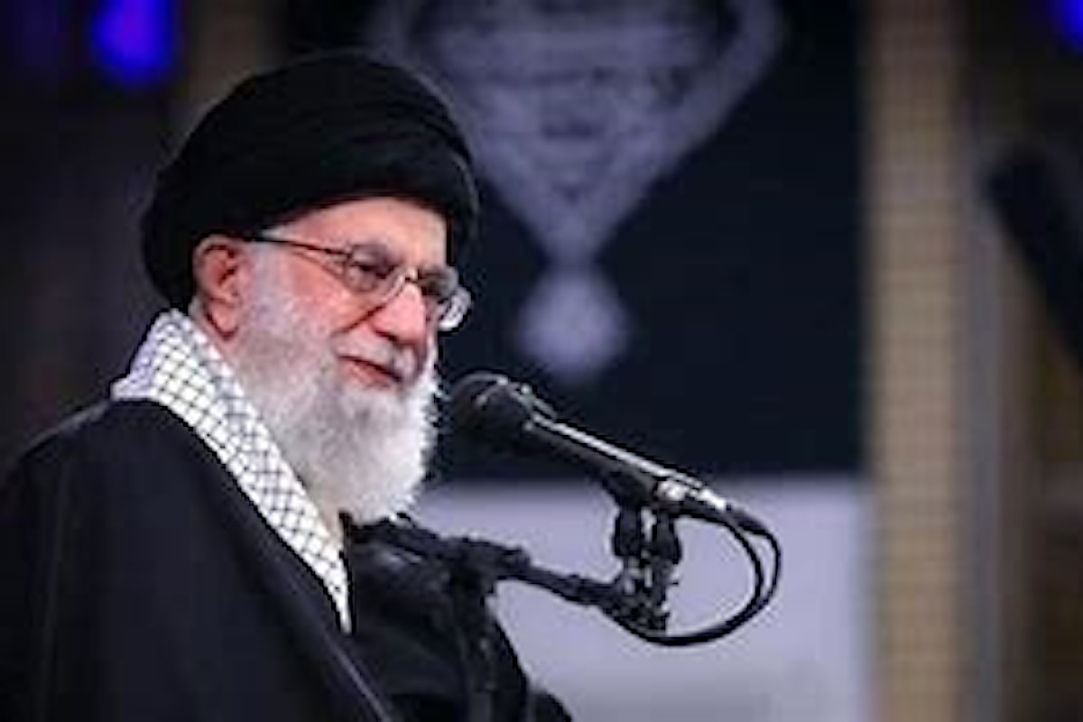 Iran: Khamenei ha graziato decine di migliaia di prigionieri per onorare l'anniversario della rivoluzione islamica