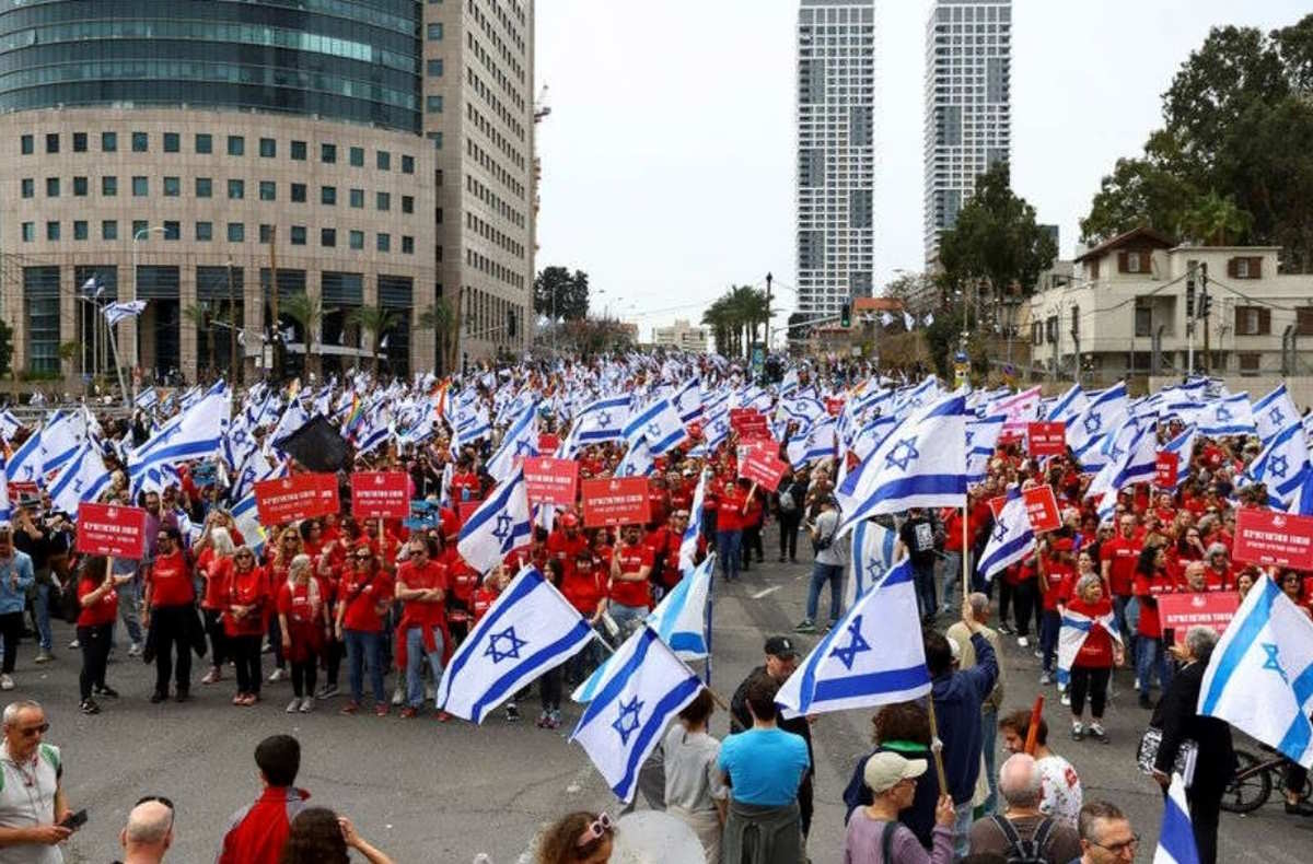 In Israele nuovo giovedì di protesta per la riforma della giustizia con la Knesset che approva il salva Netanyahu