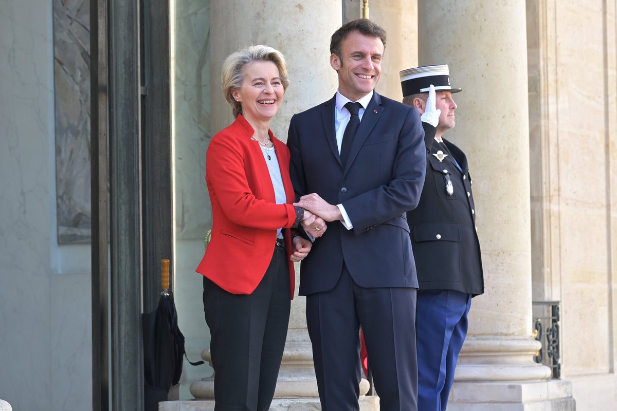 Che cosa sono andati a fare in Cina Macron e von der Leyen?