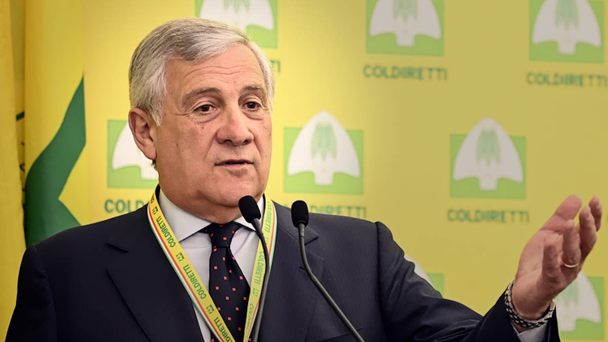 Per Tajani il salario minimo è un provvedimento da Unione Sovietica