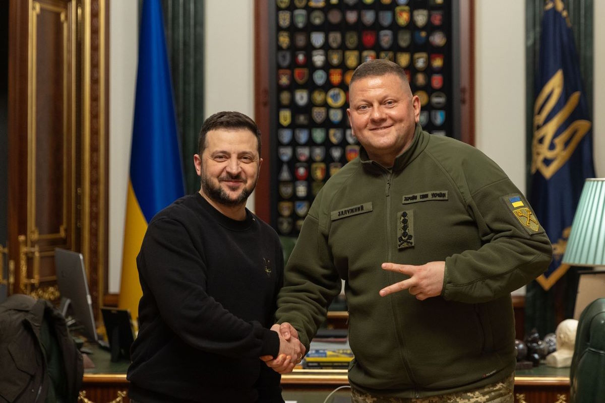 Zelensky affida il comando dell'esercito e delle operazioni sul campo al generale Oleksandr Syrskyi
