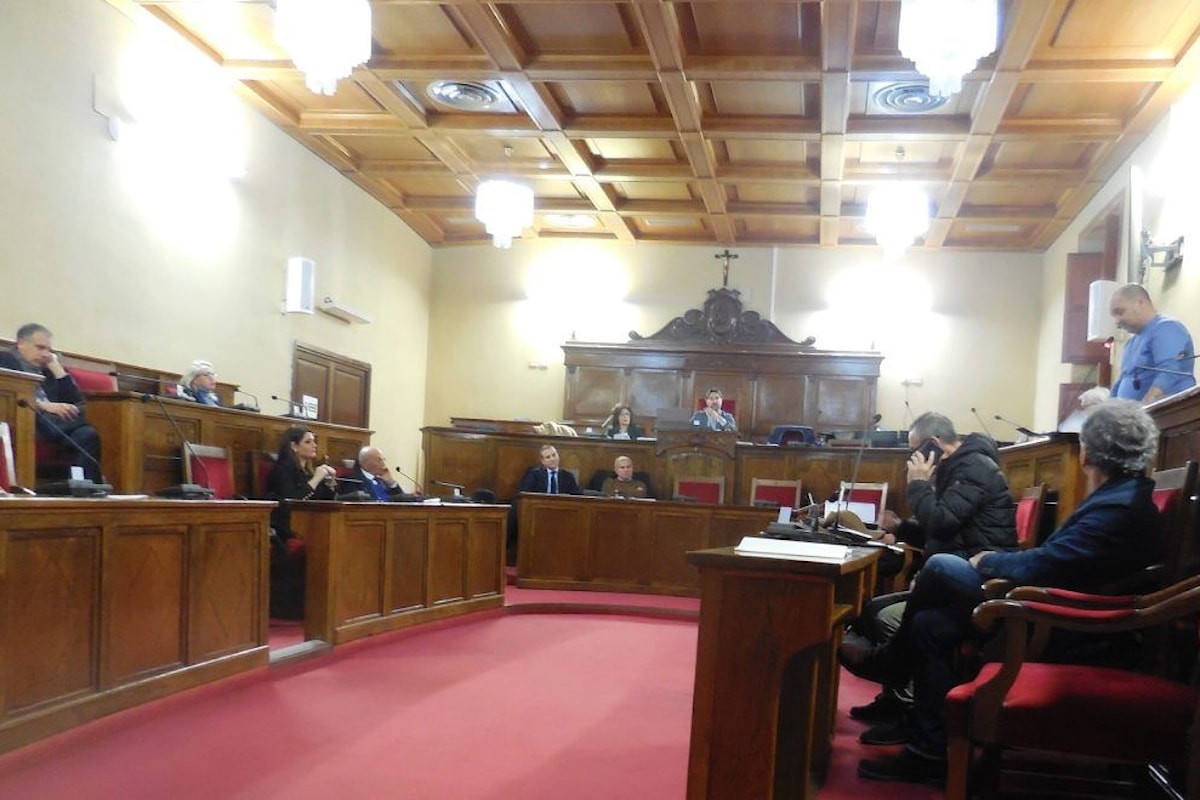 Milazzo (ME) - Consiglio comunale concluso per mancanza del numero legale