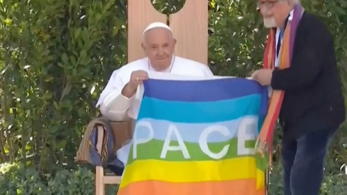 Arena di Pace - Giustizia e Pace si baceranno, a Verona il Papa ha parlato così di pace...