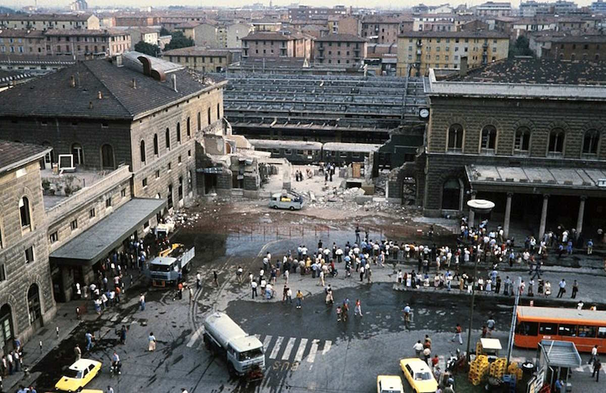 Paolo Bolognesi: le radici della strage di Bologna affondano in Ordine Nuovo e Avanguardia Nazionale che oggi figurano a pieno titolo nella destra italiana di Governo