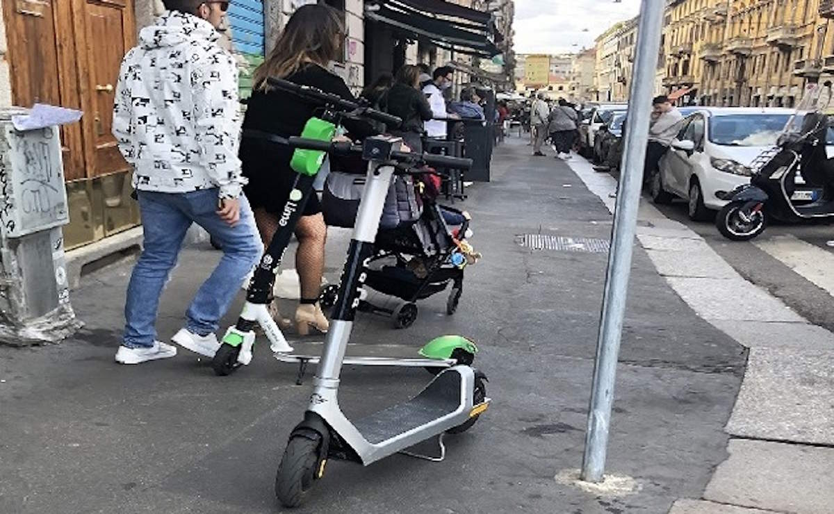 Multa Automatica per gli incivili della sosta selvaggia di monopattini e biciclette!