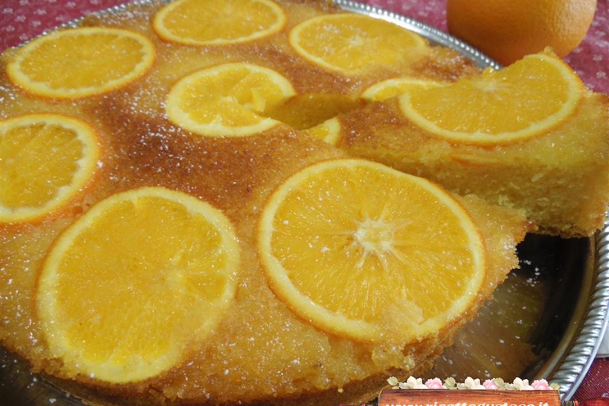 Torta rovesciata all'arancia: un raggio di sole in ogni fetta
