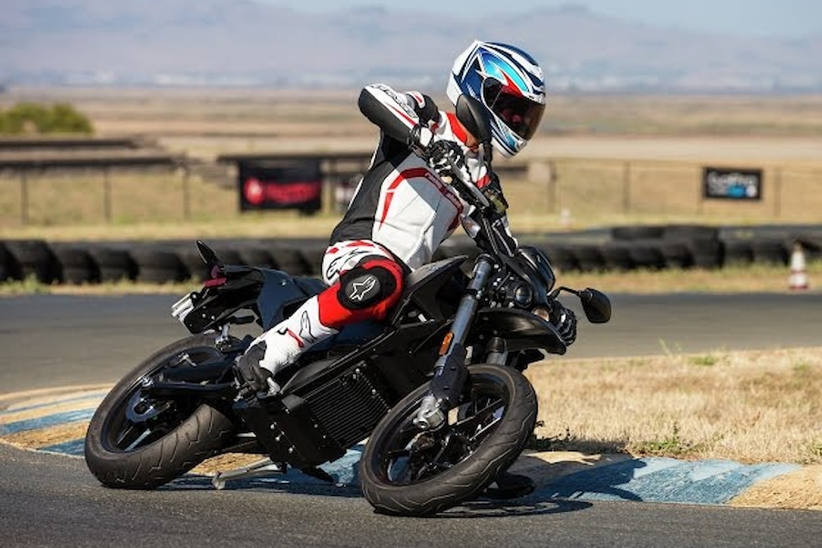 Arriverà nel 2016 Zero FXS, il supermotard elettrico di Zero Motorcycles