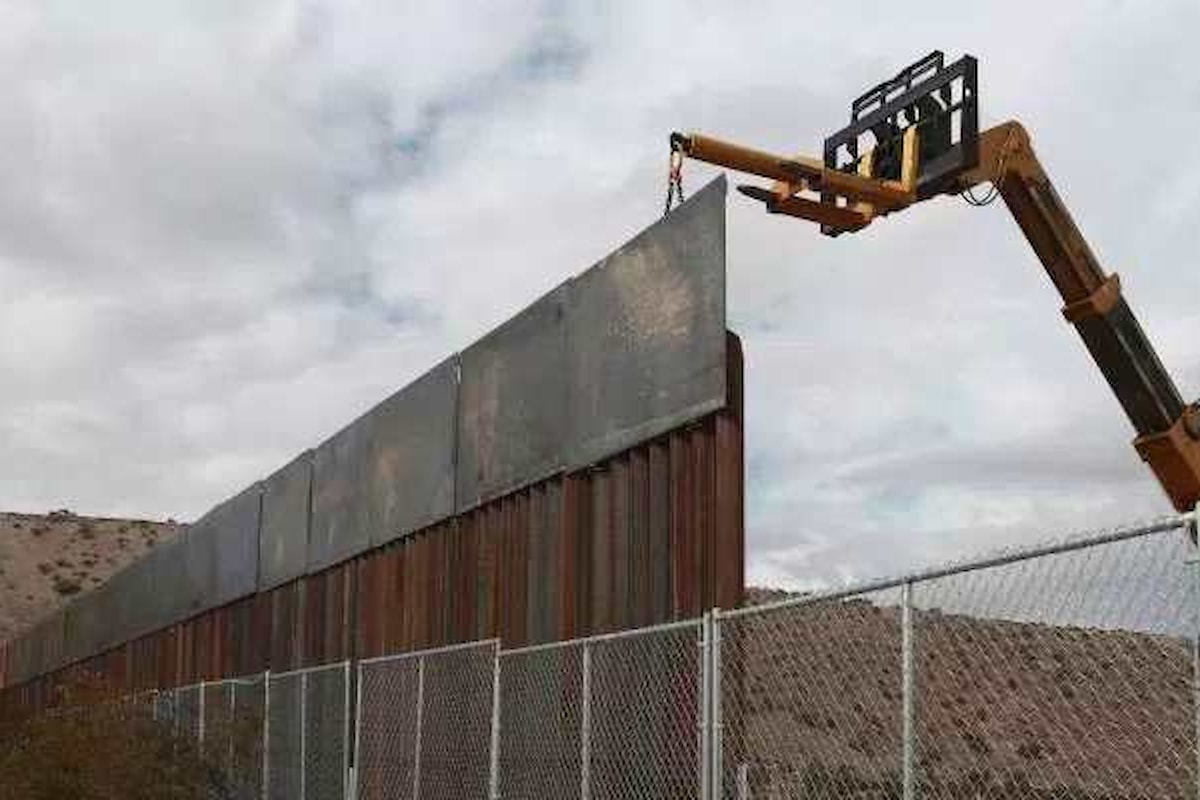 Trump non ha i soldi per costruire il muro con il Messico