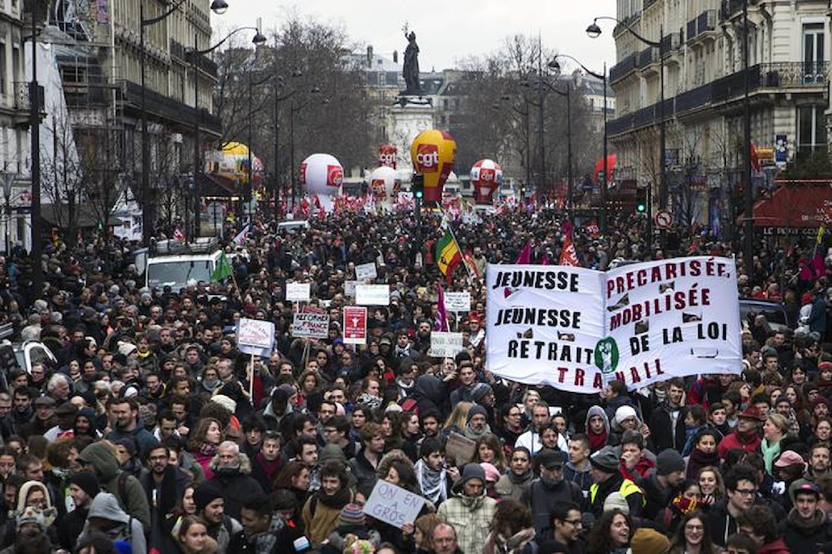 La Francia piomba nel caos tra minacce Isis e Hooligan, più la grana Jobs Act