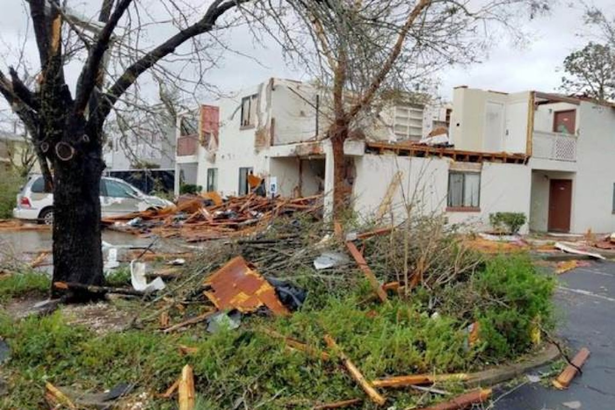 L'uragano Michael ha perso forza dopo aver distrutto la Bay County nel nord della Florida