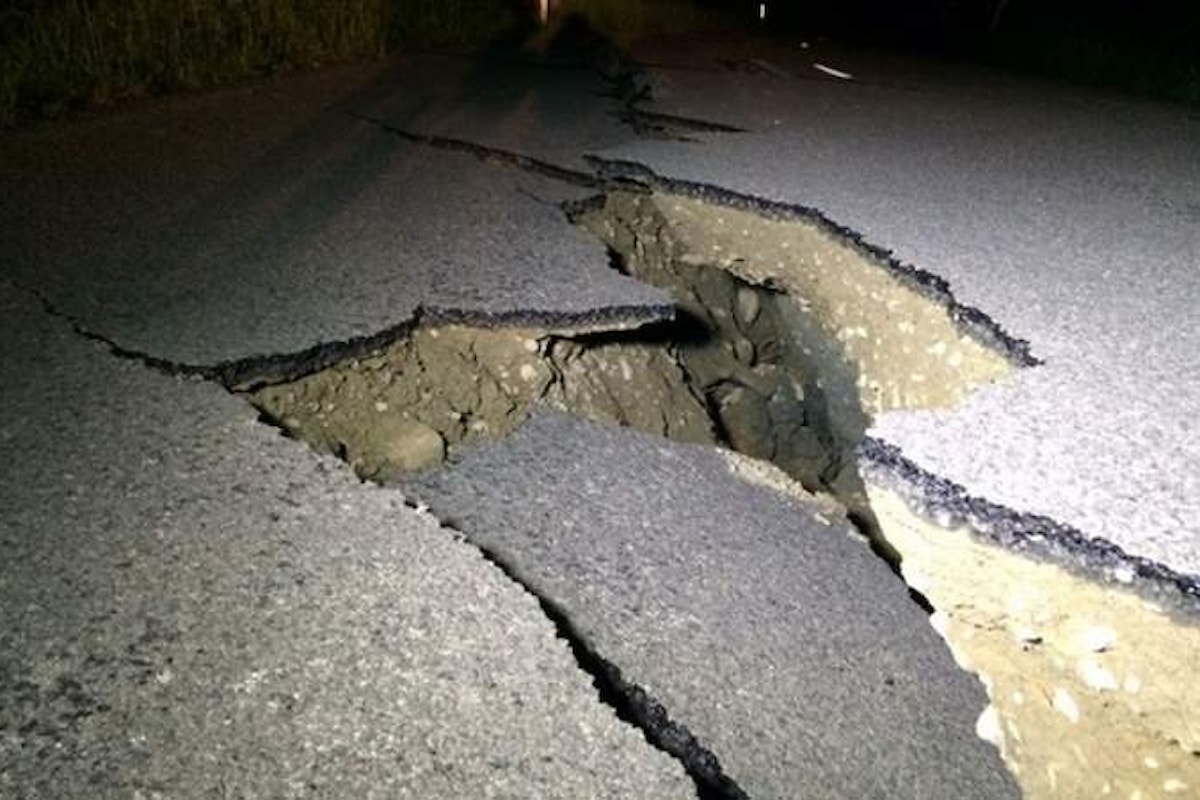 Un terremoto di magnitudo 7.5 ha sconvolto la Nuova Zelanda. Rischio tsunami scongiurato