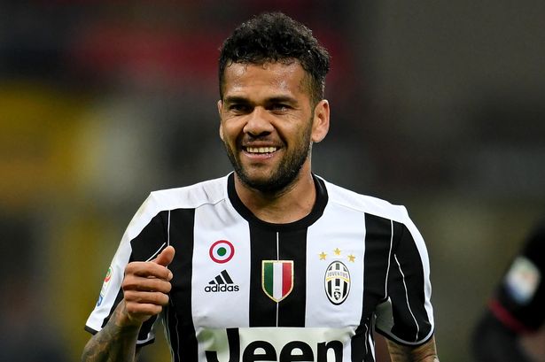 Dani Alves spiega perché ha lasciato la Juventus
