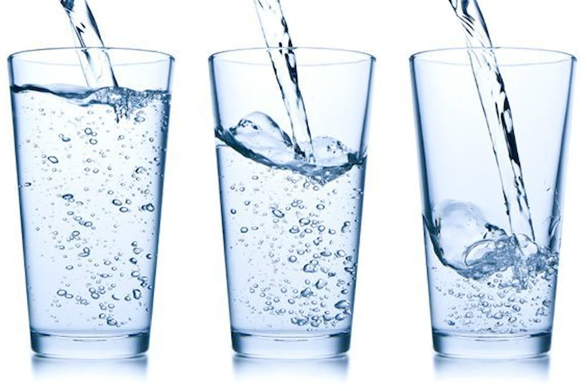 Bere acqua per perdere peso e riattivare il metabolismo