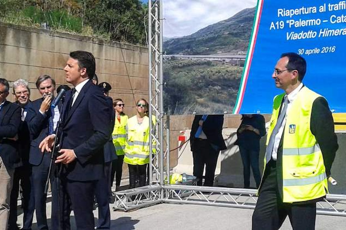 Le inaugurazioni di Matteo Renzi aprono la campagna elettorale per le amministrative 2016