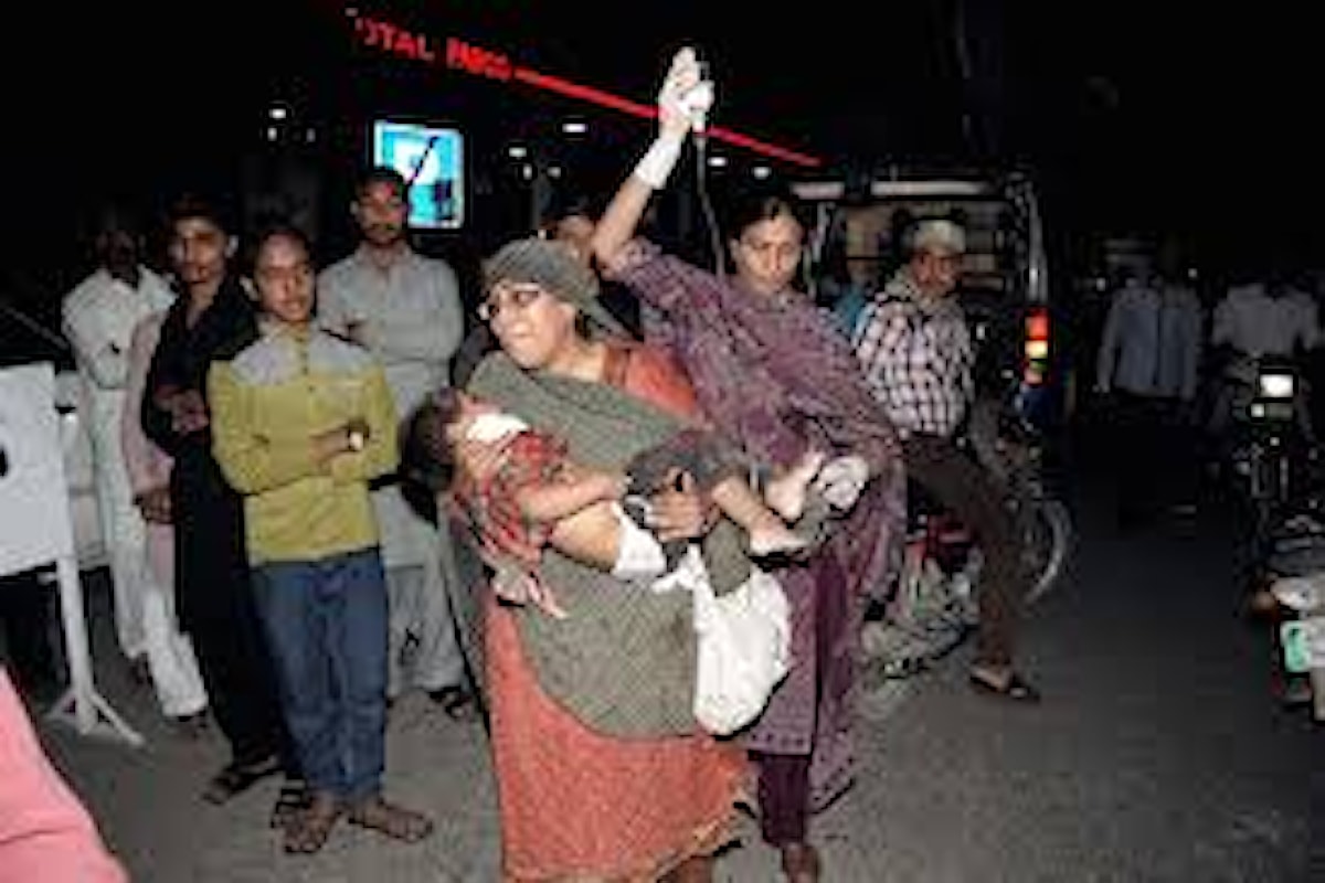 La strage di Lahore, con 72 morti, rivendicata dai Talebani