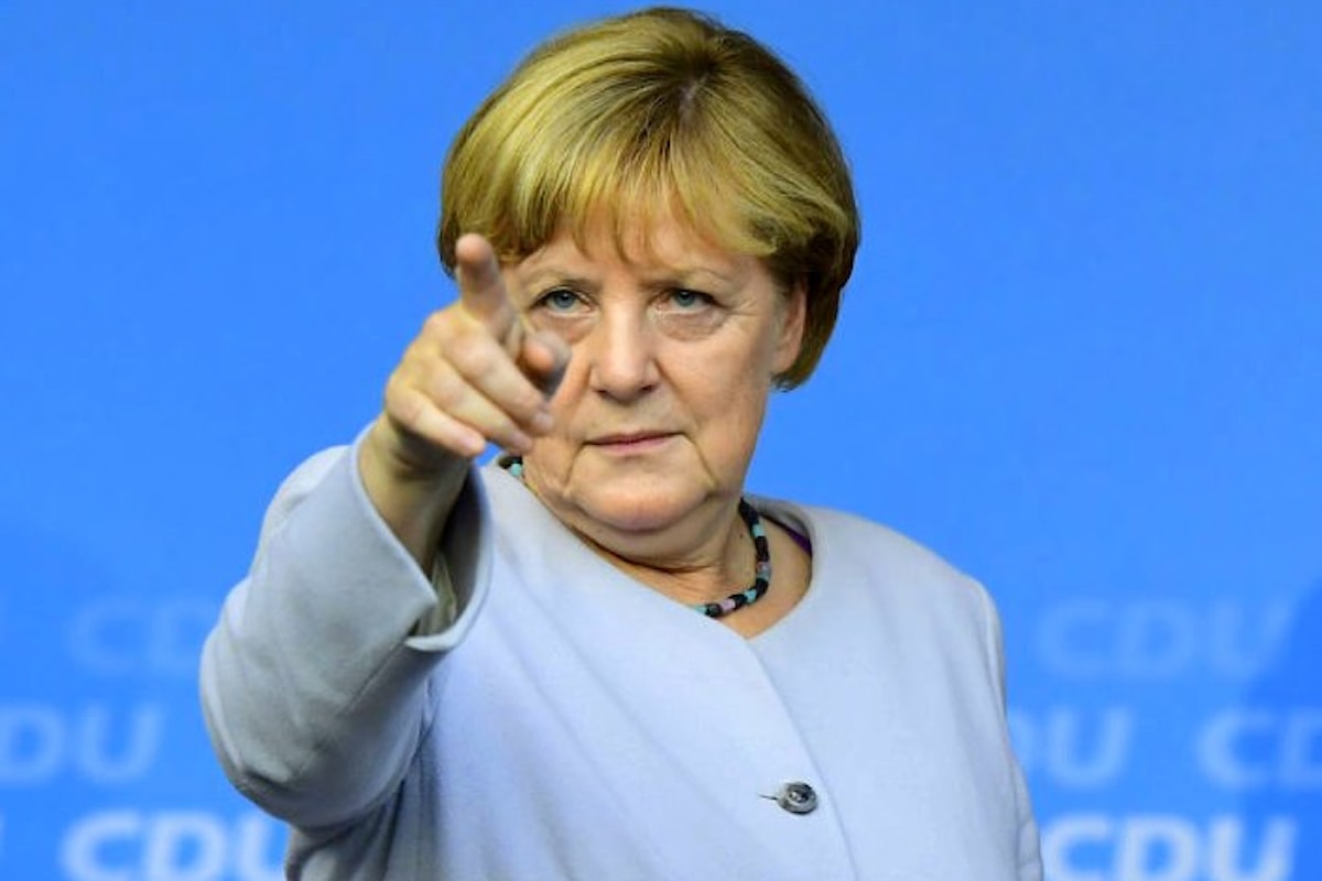 La Merkel ha deciso: non oltre metà gennaio per stabilire la possibilità di un Governo con l'SPD